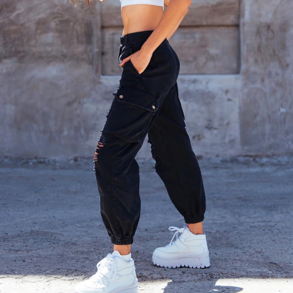 💥💥Carmar Cargo Pants in Black!!💥💥